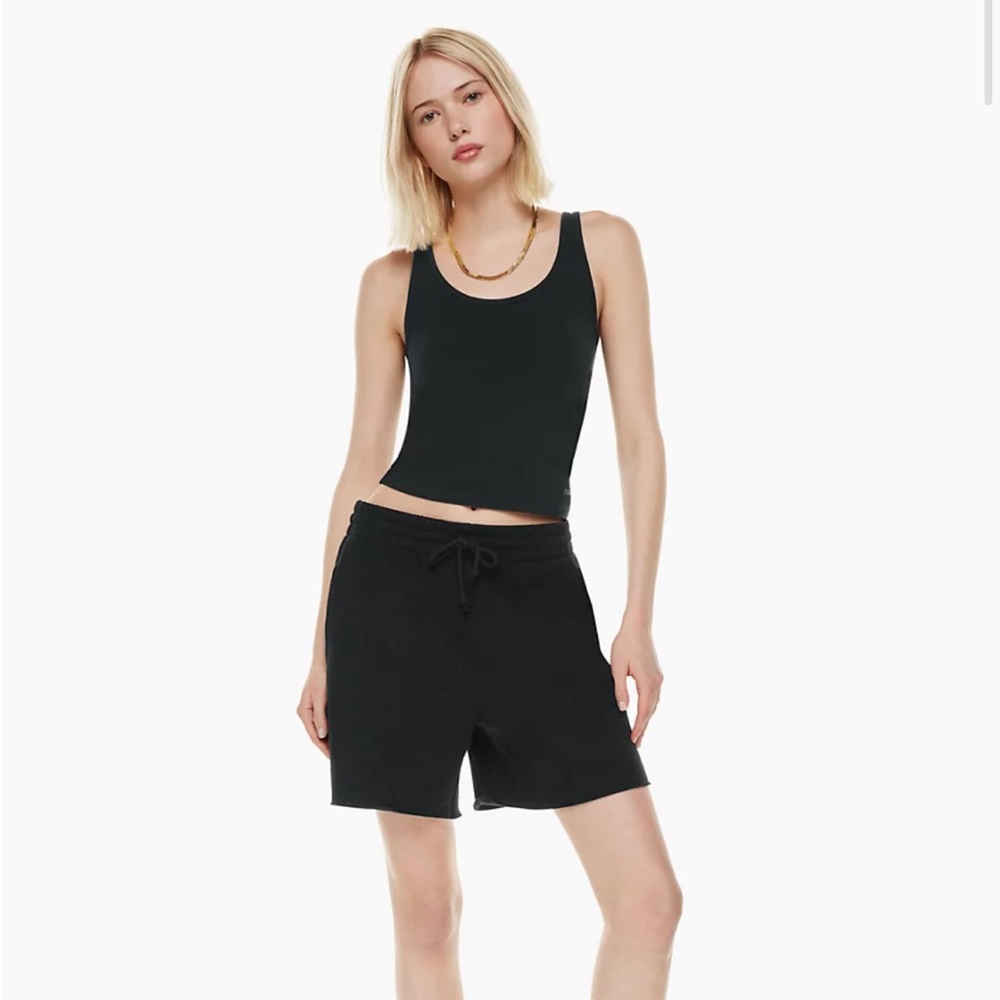 Cozy Fleece Boyfriend 6" Sweatshort In Black